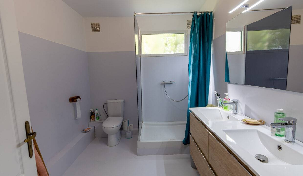 salle d'eau du haut