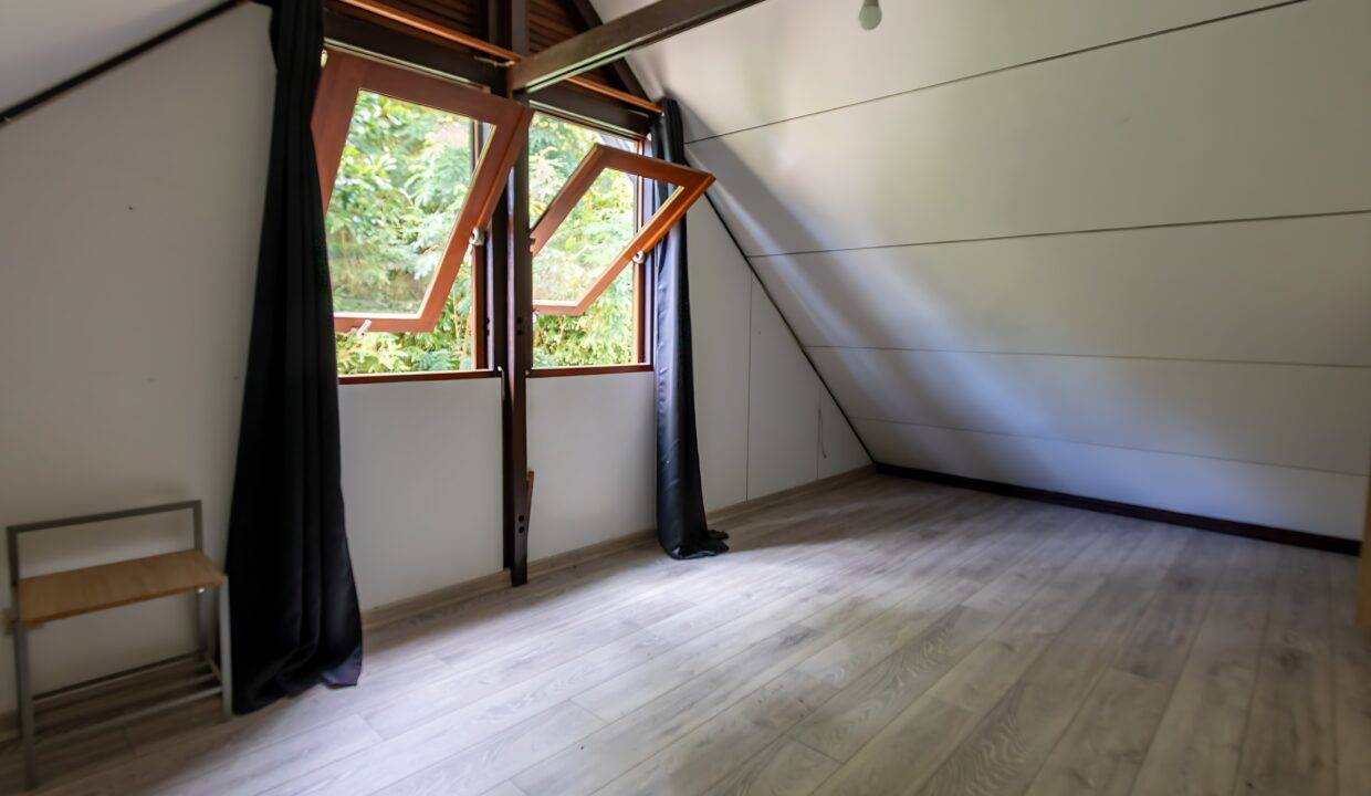 MEZZANINE